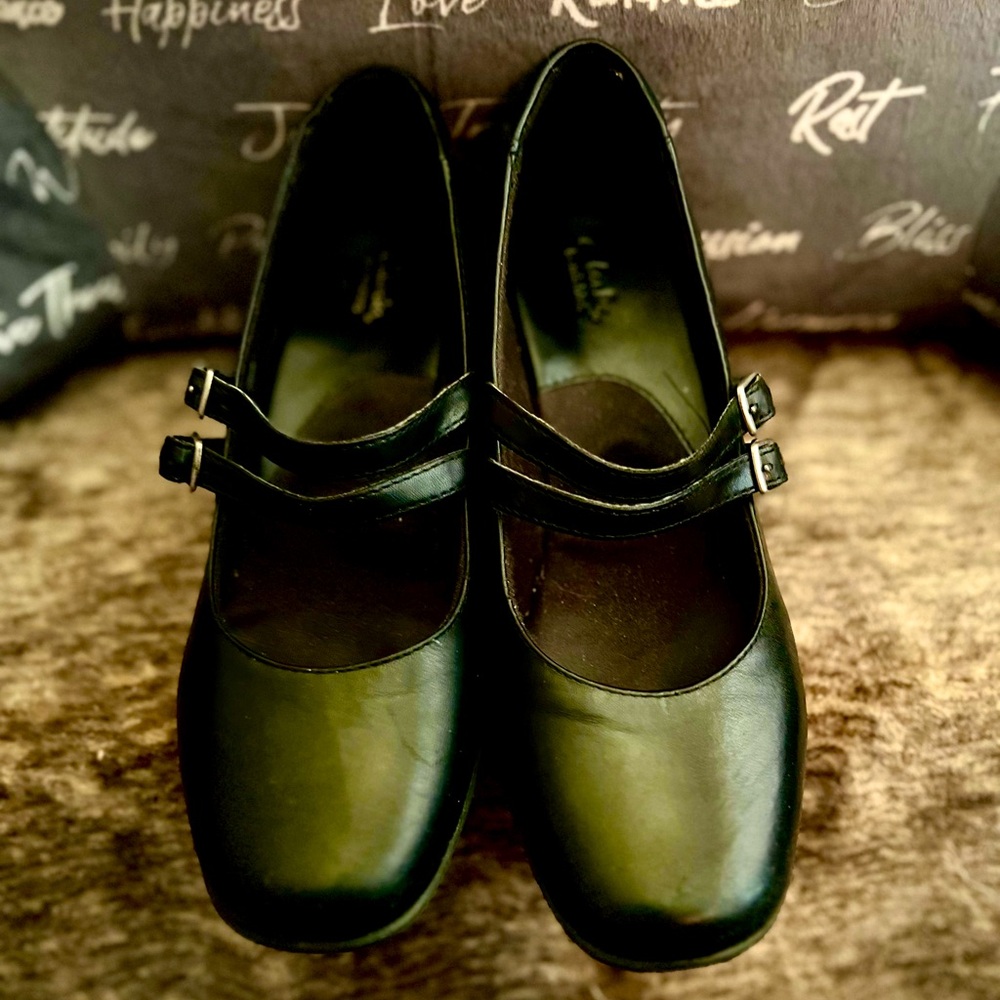 Clark’s Women’s Classic Black Mary Jane Shoes double strap Sz 8.5